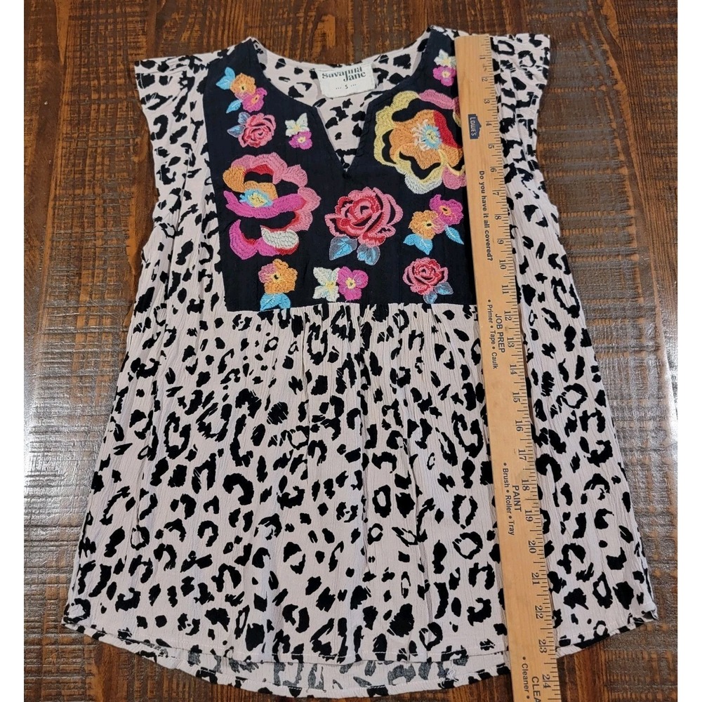 Savanna Jane Floral Embroidered Cap Sleeve Animal Print Blouse Size Small